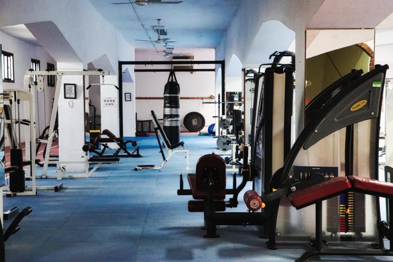 Adham Compound Hotel King Mariout Exteriör bild