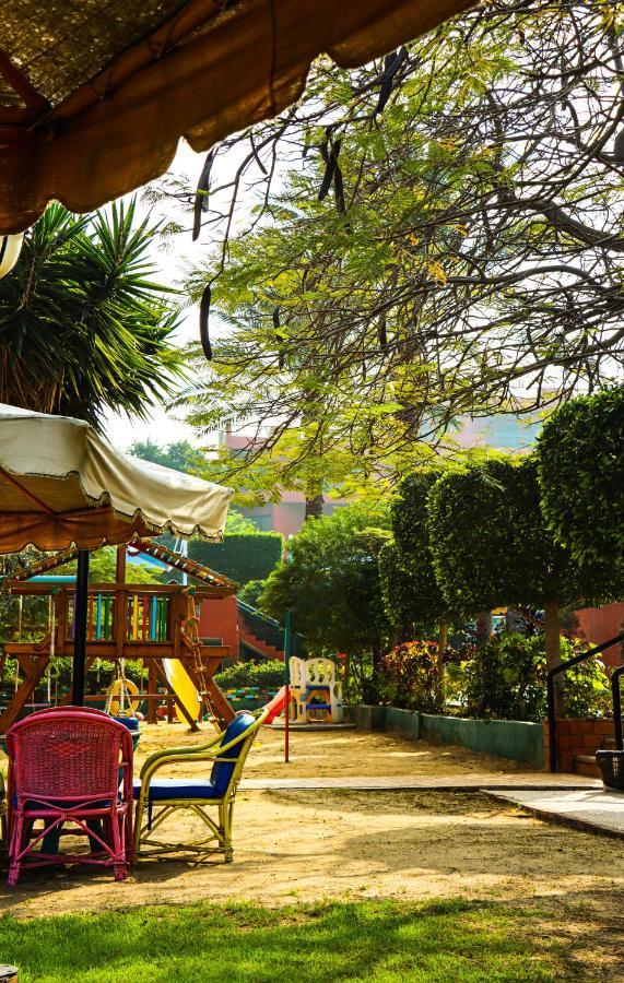 Adham Compound Hotel King Mariout Exteriör bild