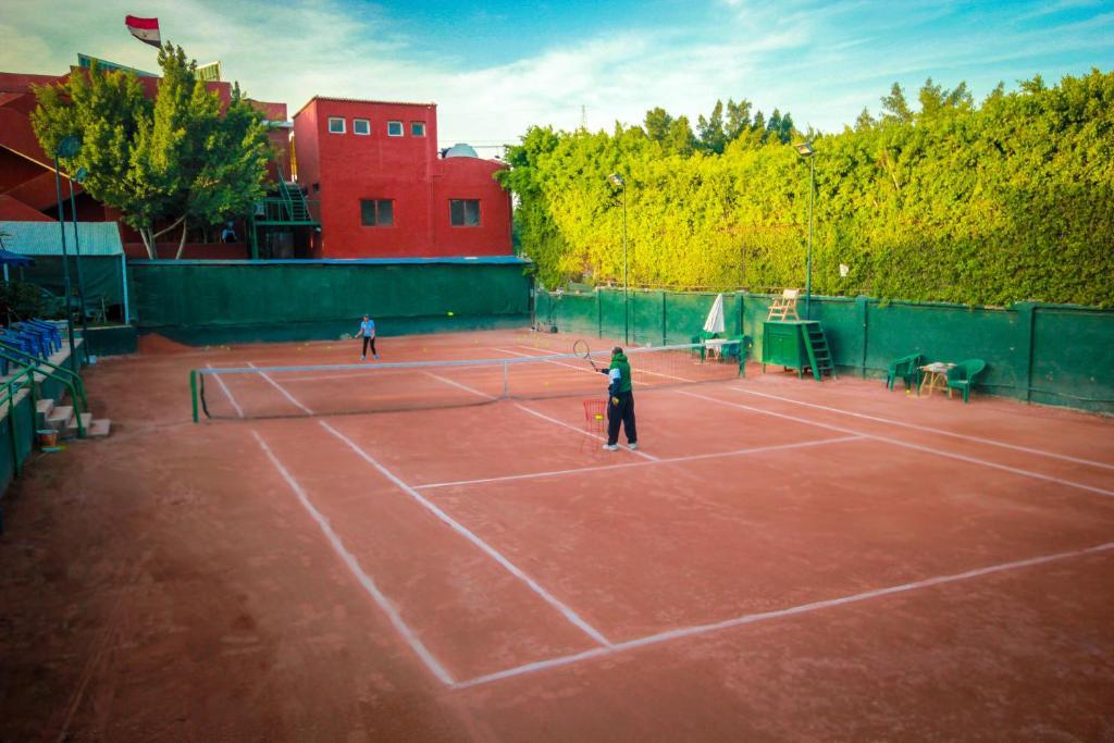 Adham Compound Hotel King Mariout Exteriör bild