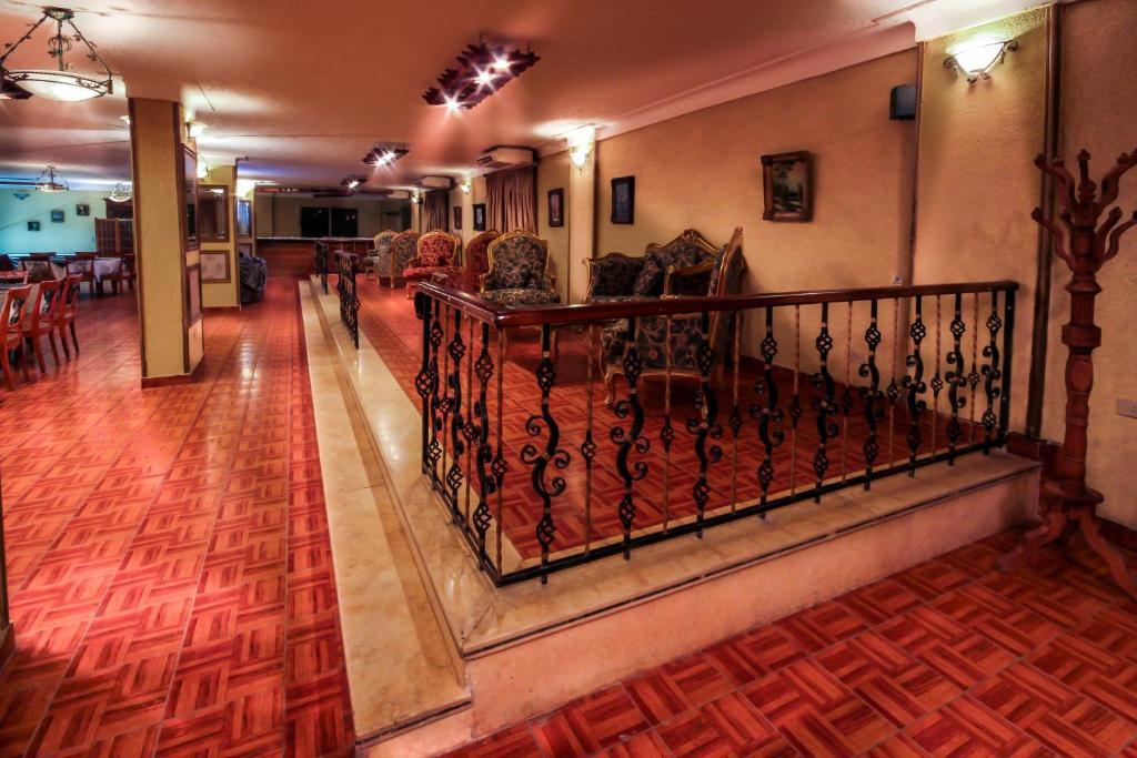 Adham Compound Hotel King Mariout Exteriör bild
